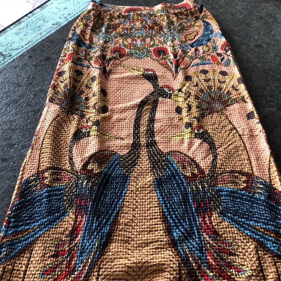 This skirt is truly beautiful! - Picture 1 of 4